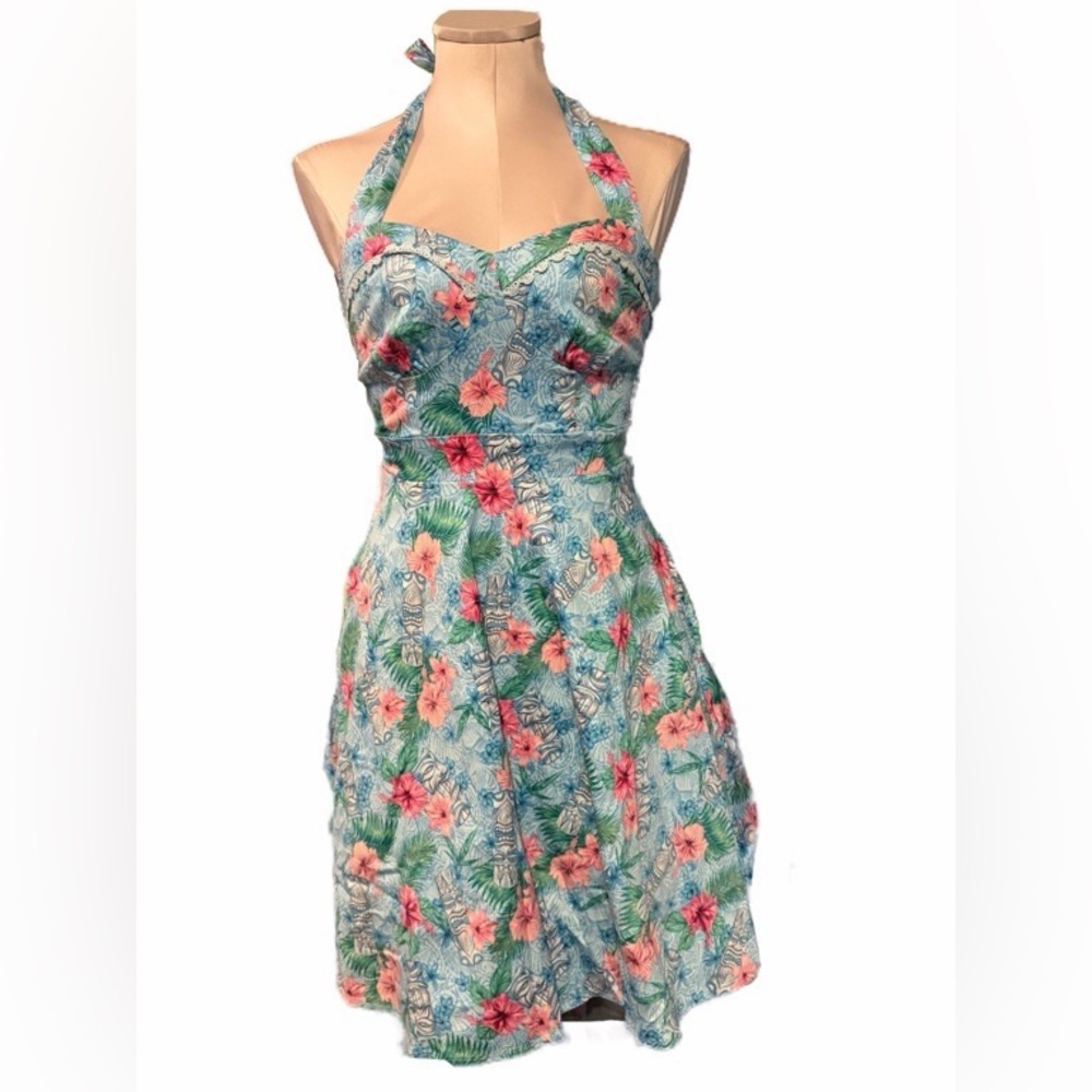 BNWOT Hot Topic Strapless Swing Vintage 40’s style Tiki Dress - Blue and Pink